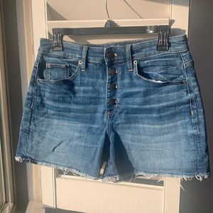 Universal Thread Denim Shorts ~ size 10 : NAME A PRICE AND I WILL AGREE